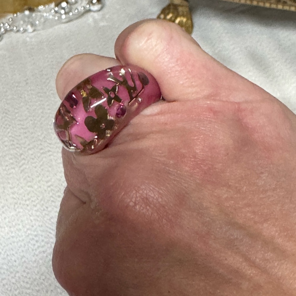 LV ring - Picture 3 of 3